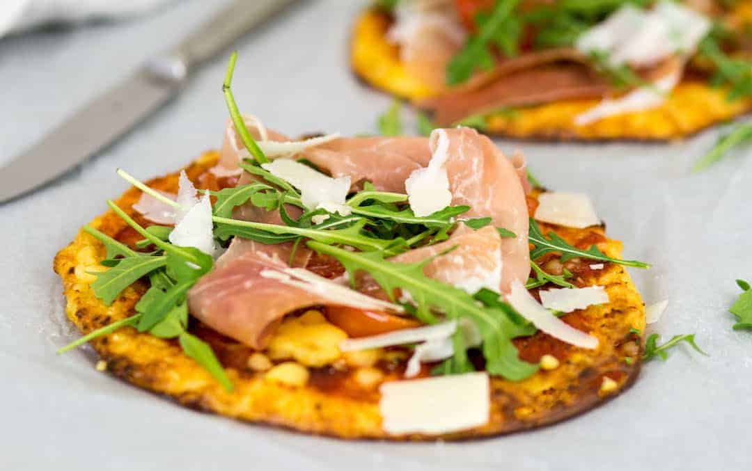 Low Carb Pizza mit Schinken - Rezept für den Thermomix®